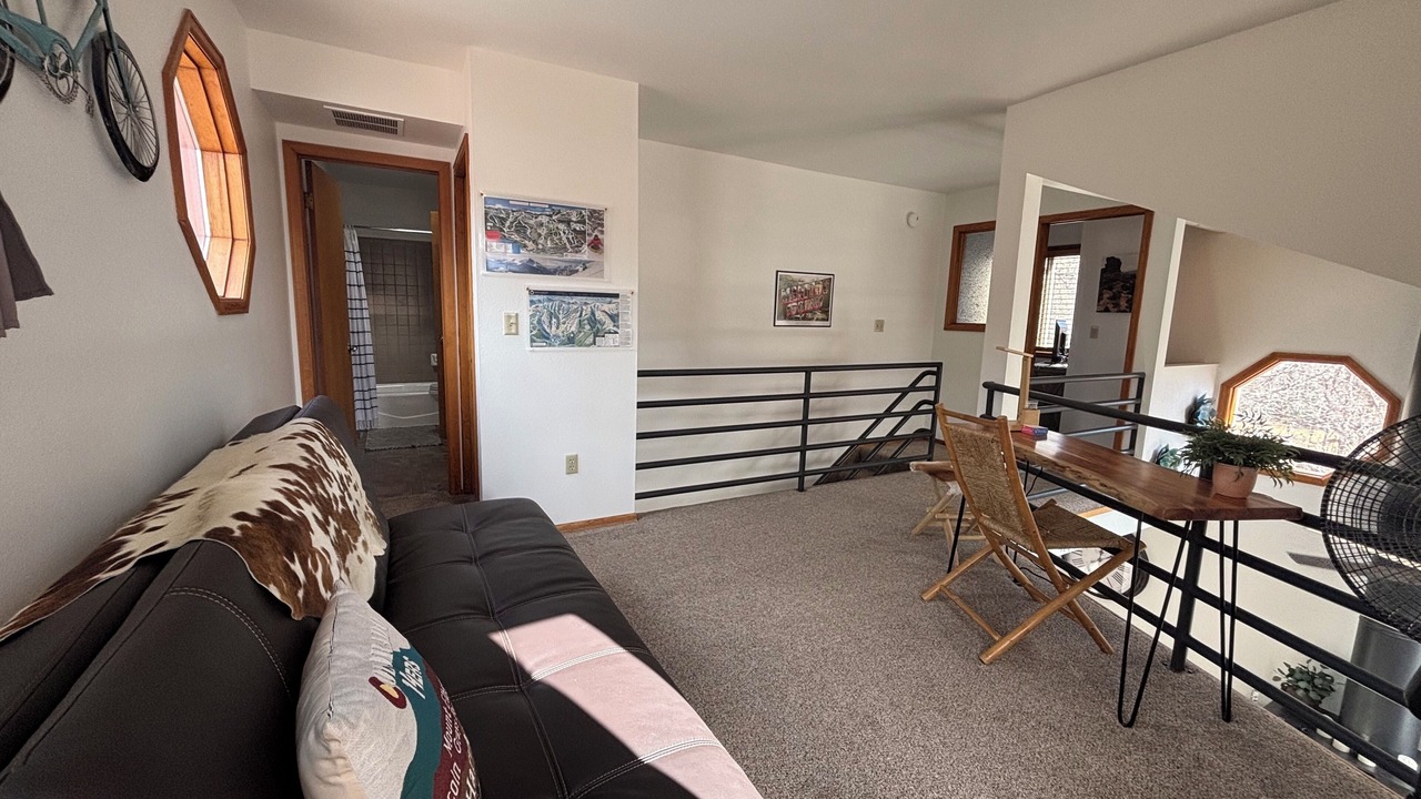 Photo of Livingroom in West Colorado Springs
