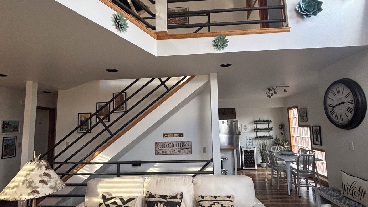 Photo of Livingroom in West Colorado Springs