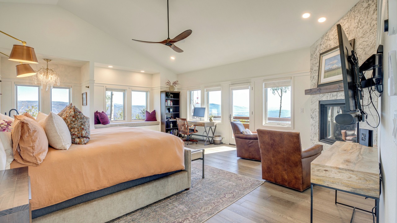 Photo of Bedroom in Glenwood Springs