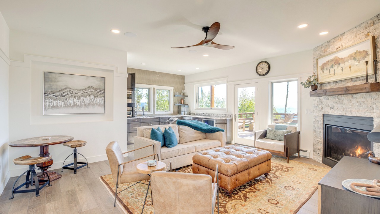 Photo of Livingroom in Glenwood Springs
