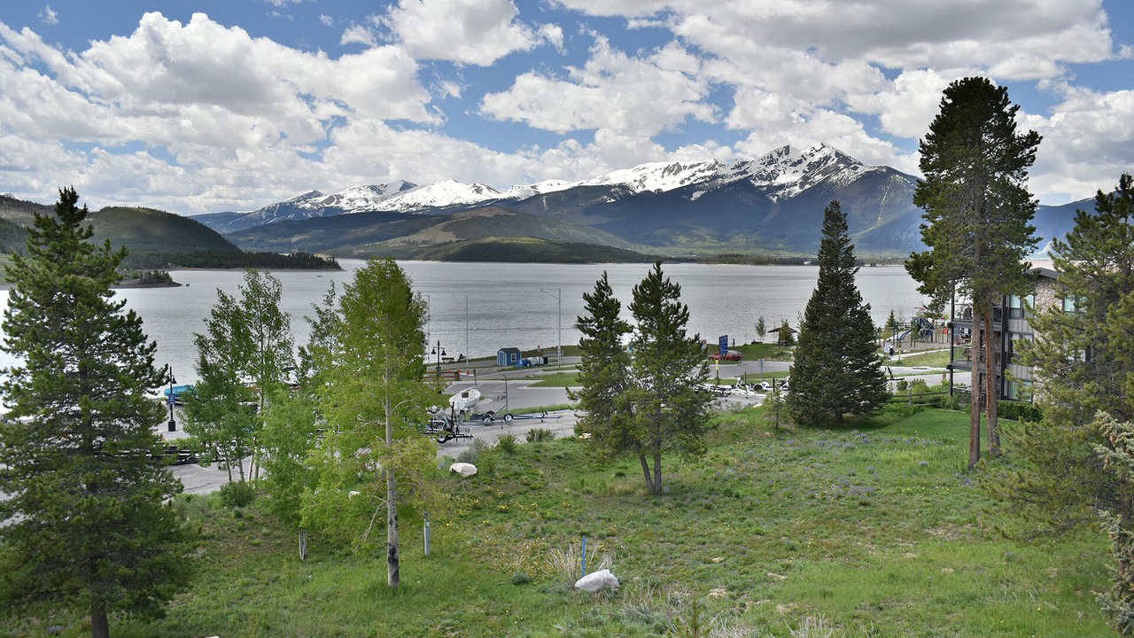 Photo of Others in Dillon