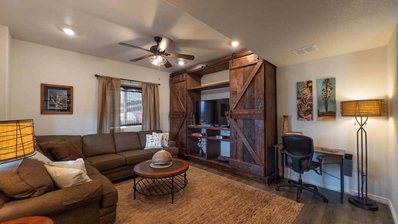 Photo of Livingroom in Monument