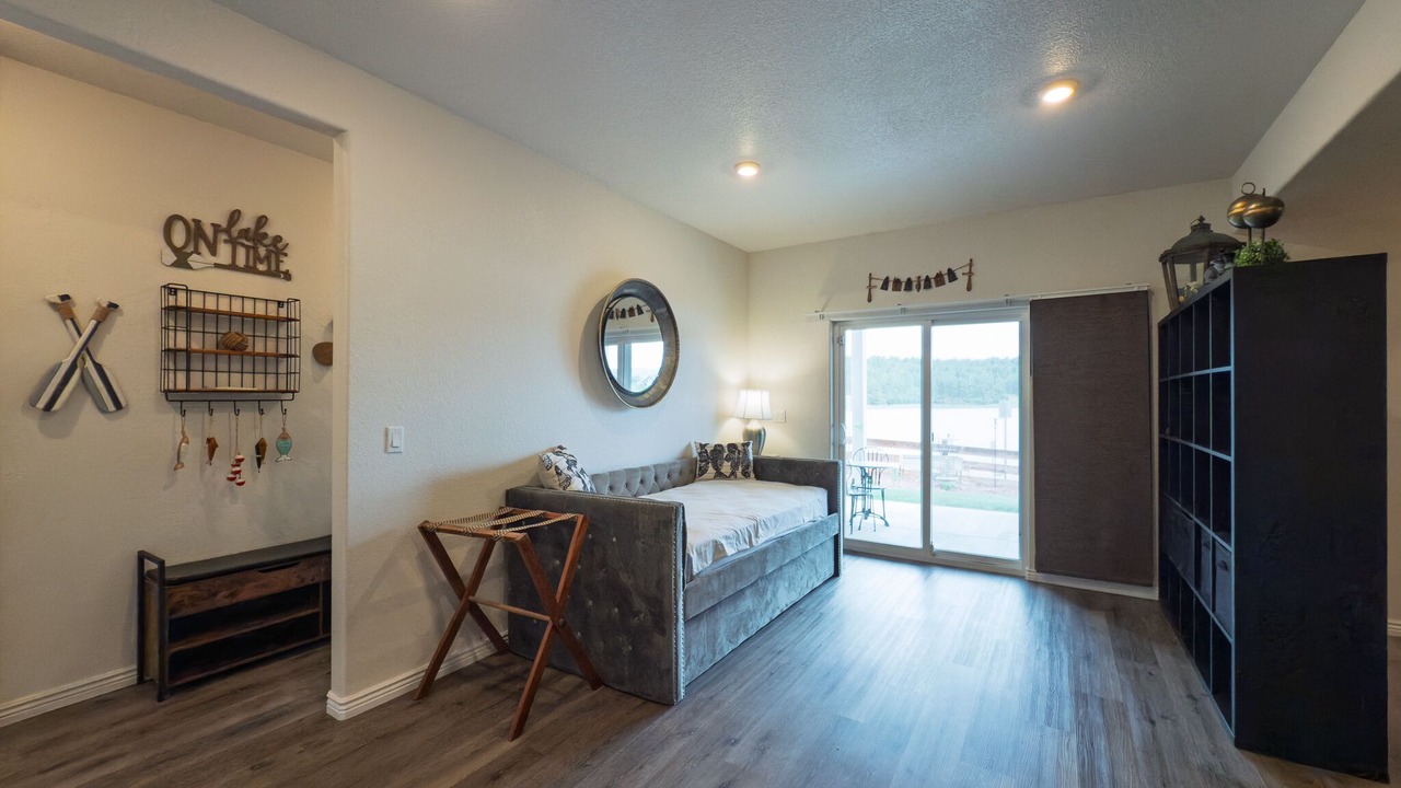 Photo of Livingroom in Monument
