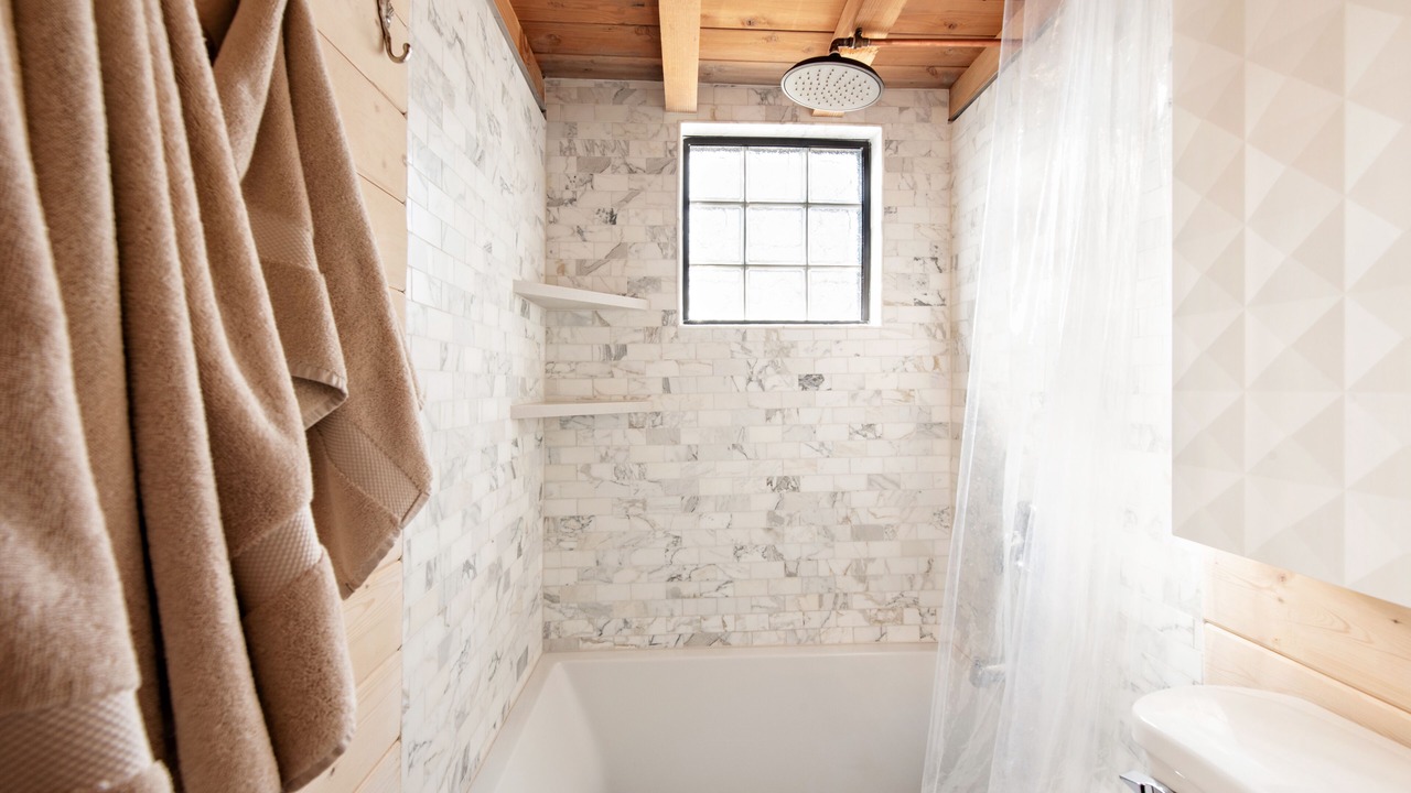 Photo of Bathroom in Carbondale