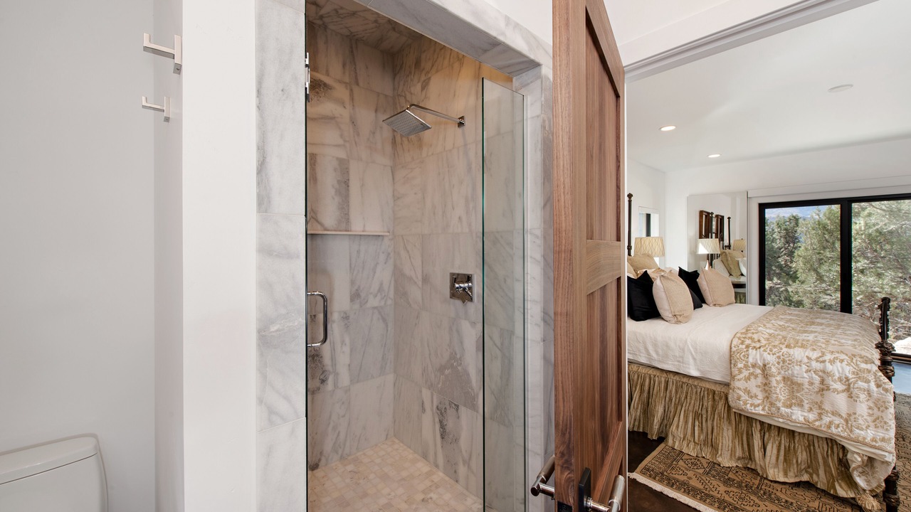 Photo of Bathroom in Carbondale