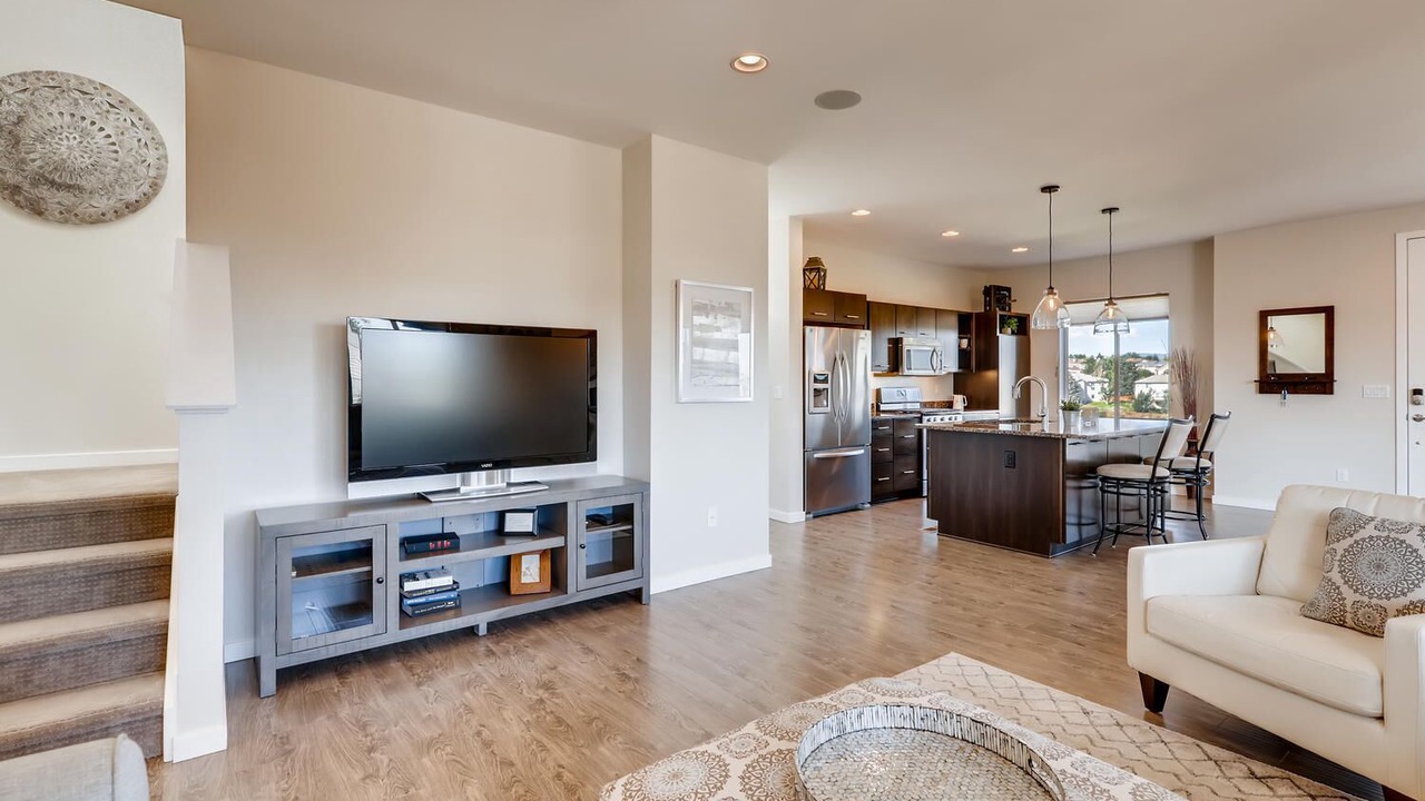 Photo of Livingroom in Northridge