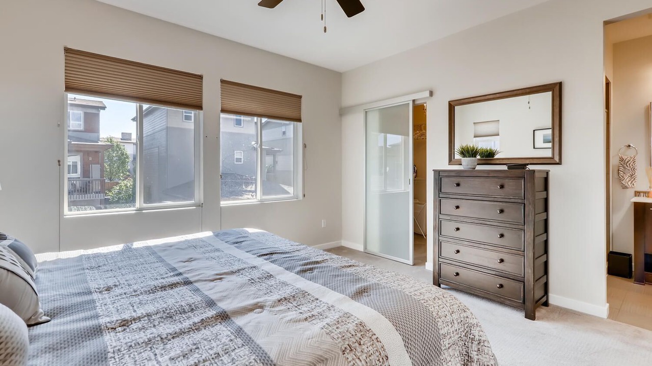 Photo of Bedroom in Northridge