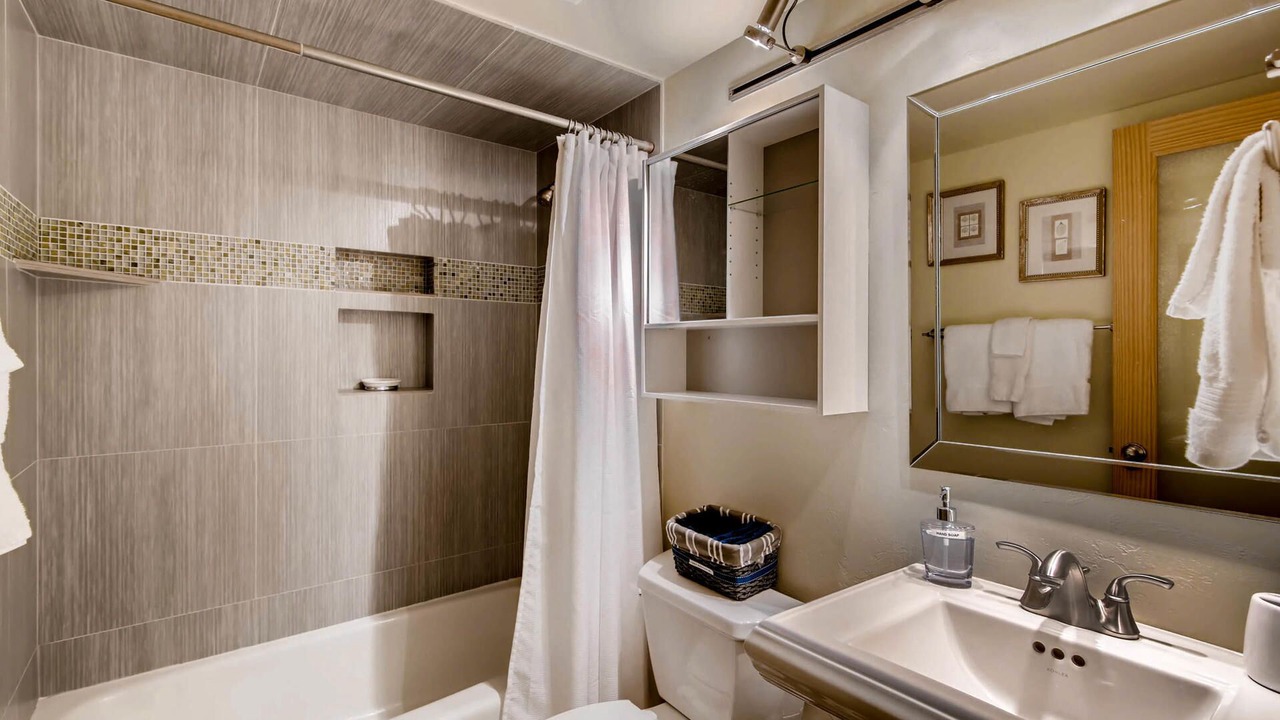 Photo of Bathroom in Breckenridge Heights