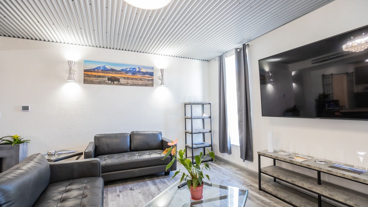 Photo of Livingroom in Walsenburg