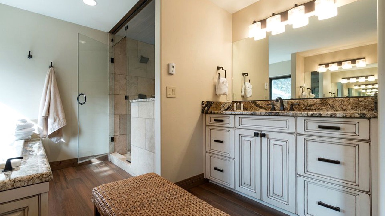 Photo of Bathroom in Frisco