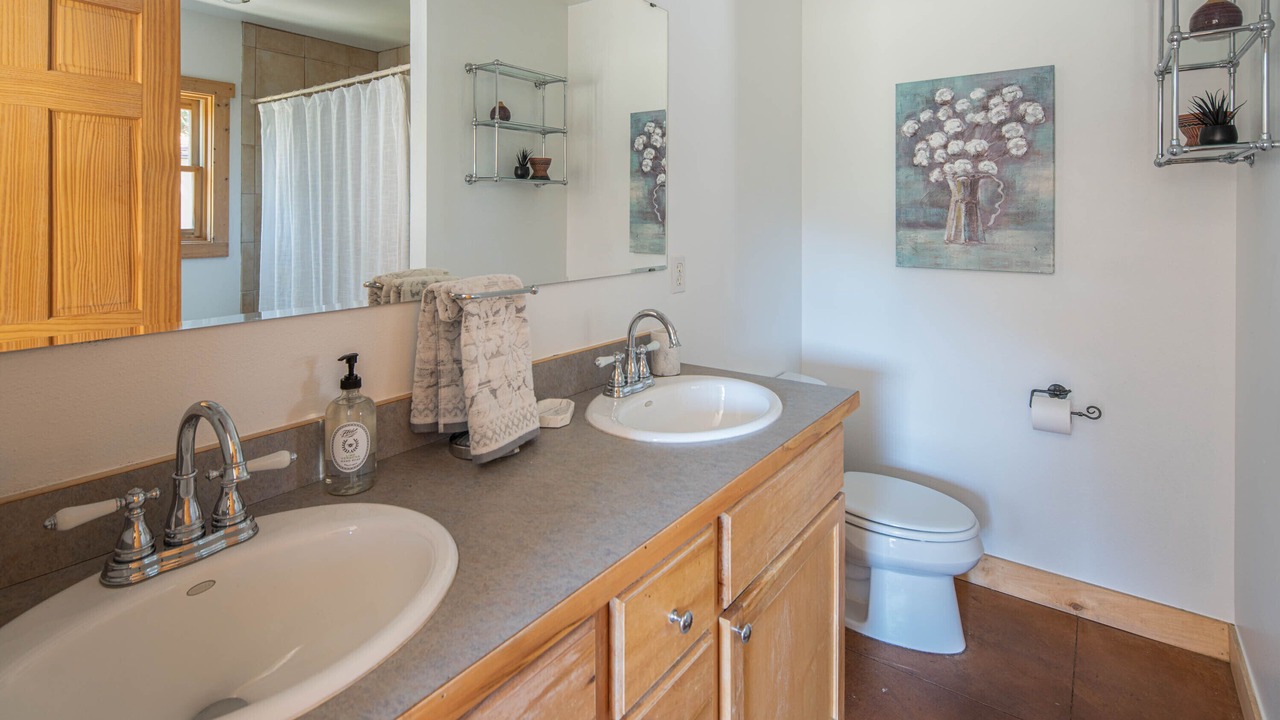 Photo of Bathroom in Alma