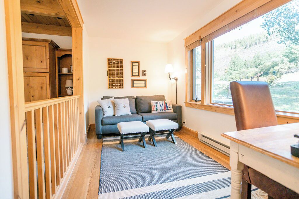 Photo of Livingroom in Keystone