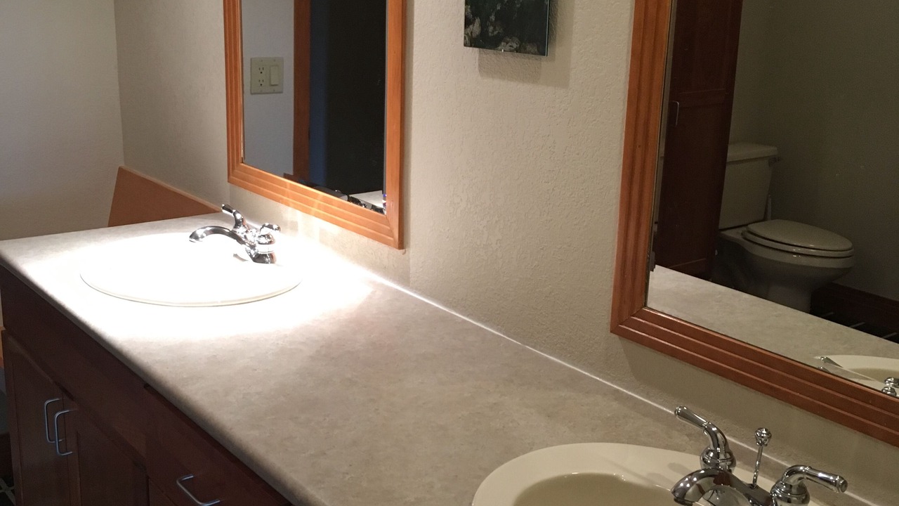 Photo of Bathroom in Golden