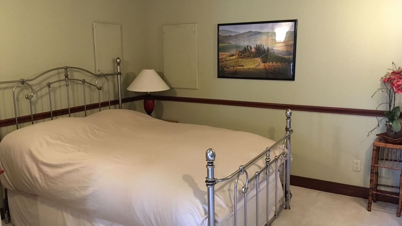 Photo of Bedroom in Golden