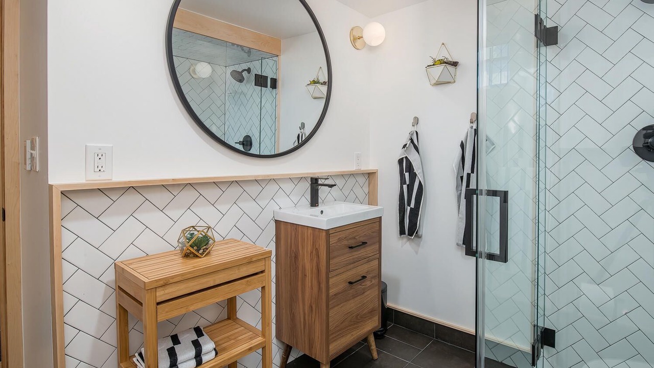 Photo of Bathroom in Speer