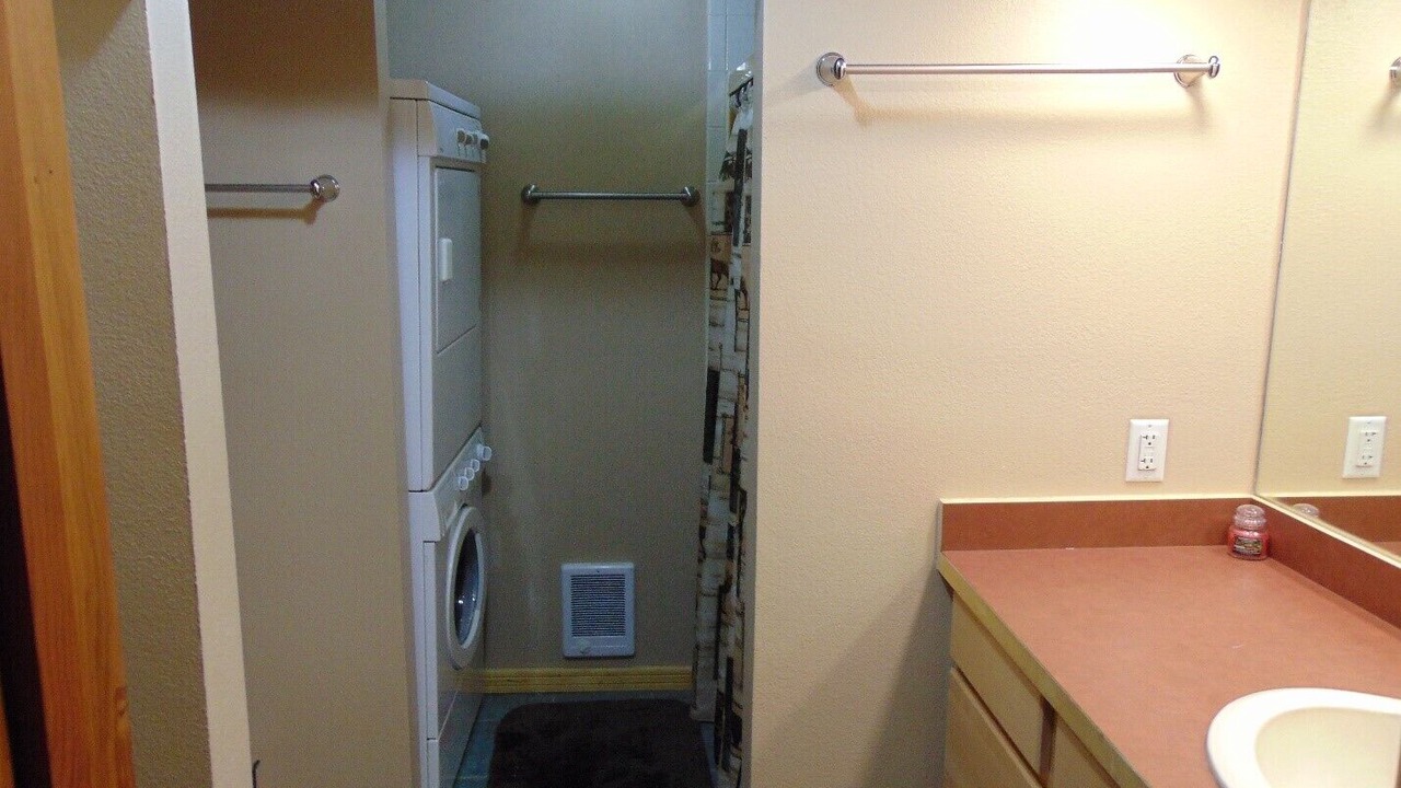 Photo of Bathroom in Divide