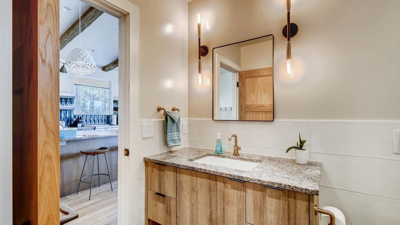 Photo of Bathroom in Black Hawk