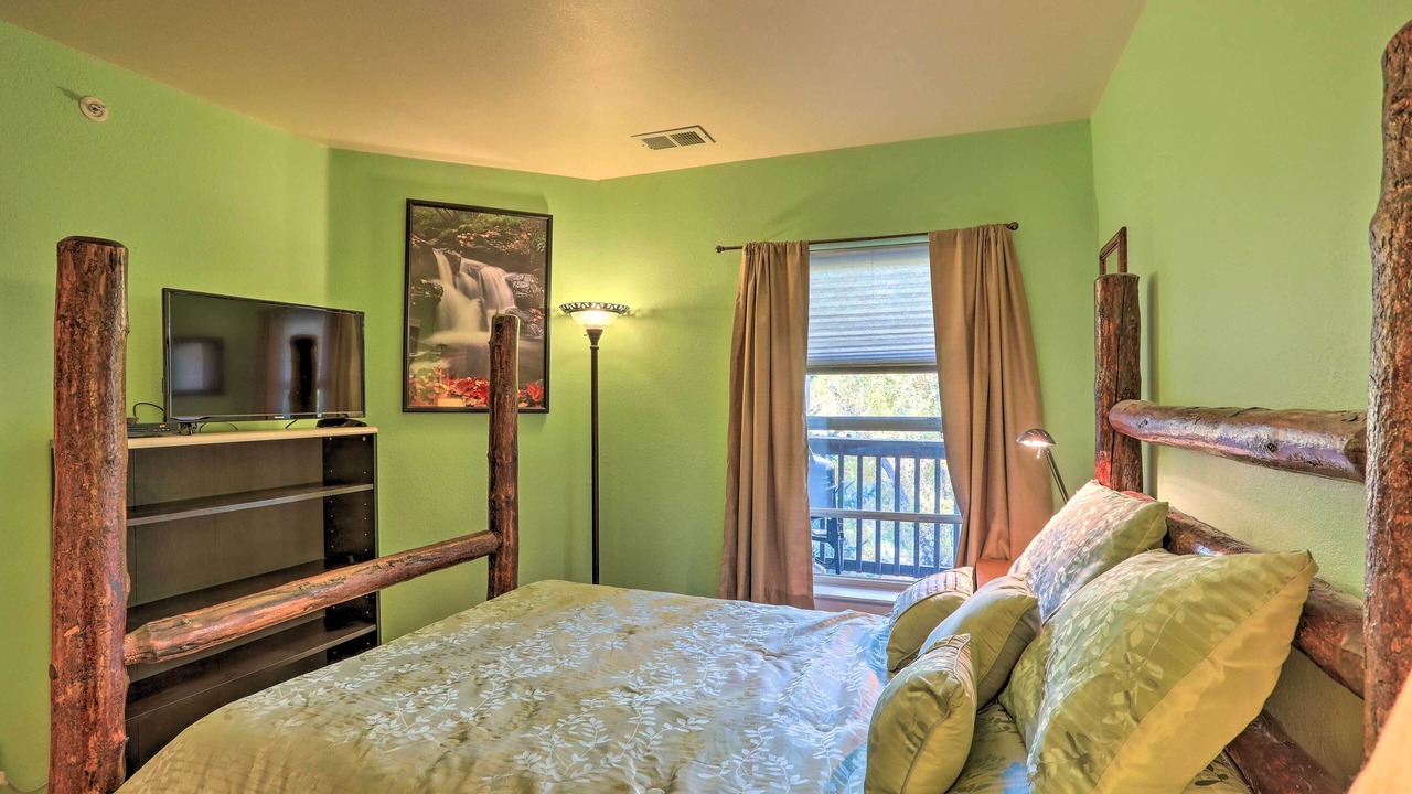 Photo of Bedroom in Edwards