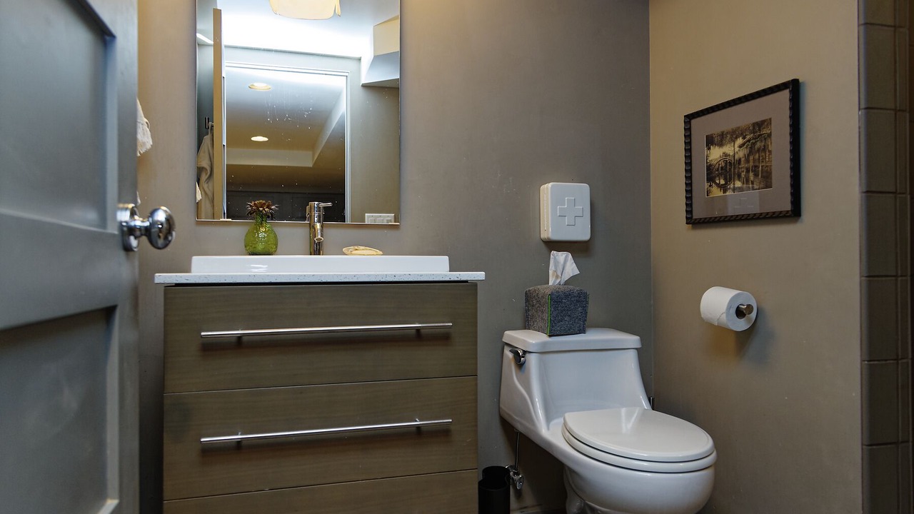 Photo of Bathroom in University Park
