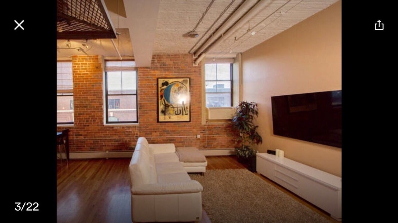 Photo of Livingroom in Ballpark