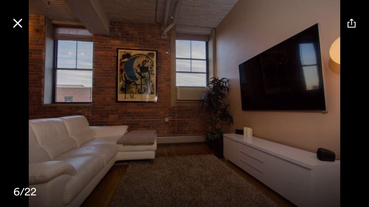 Photo of Livingroom in Ballpark