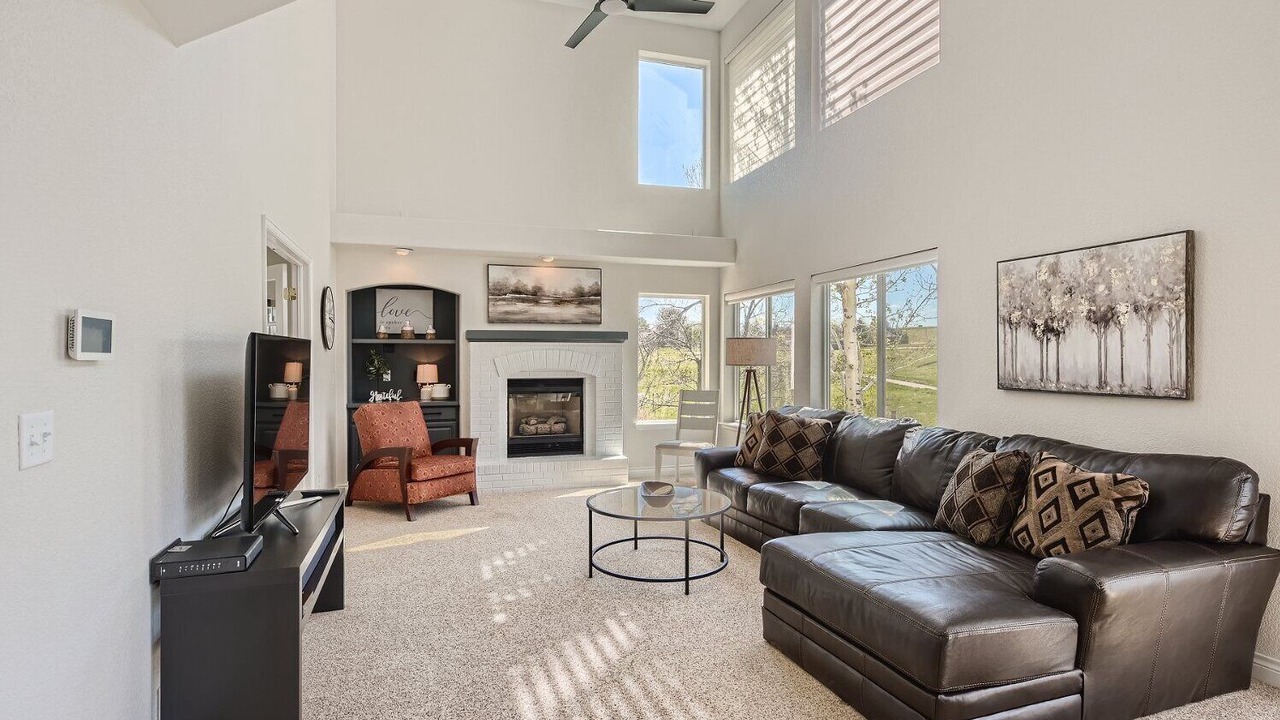 Photo of Livingroom in Highlands Ranch