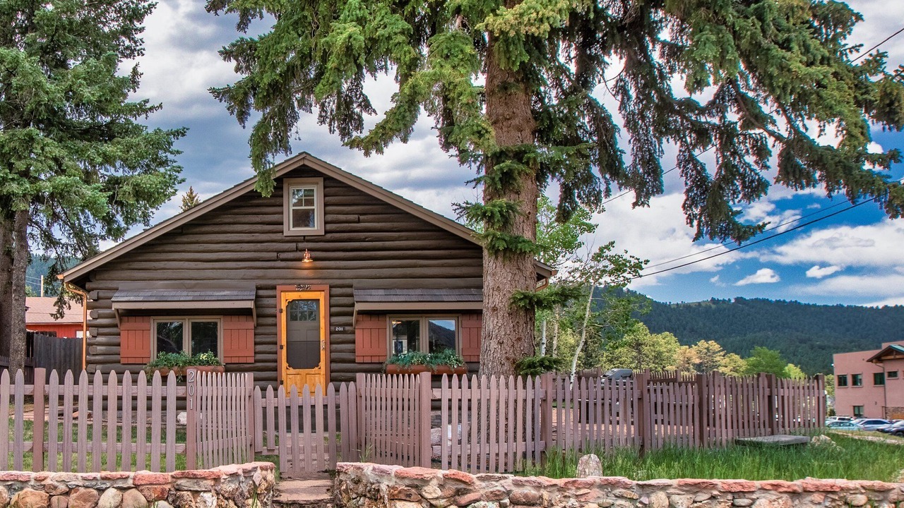 Photo of Outdoor in Woodland Park