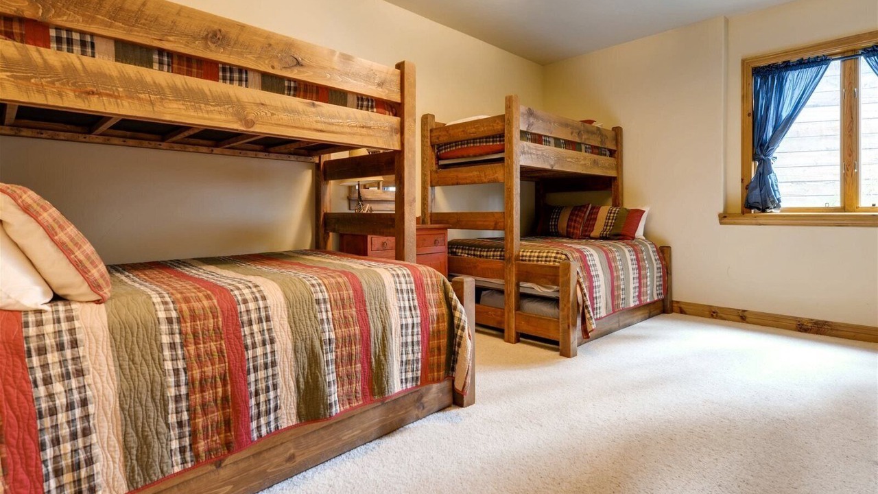 Photo of Bedroom in The Highlands