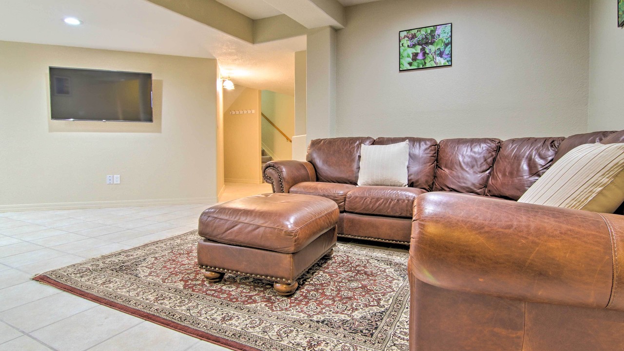 Photo of Livingroom in Northwest Colorado Springs