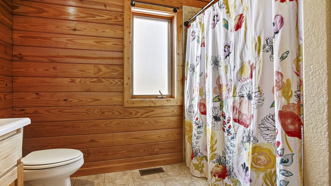 Photo of Bathroom in Fraser