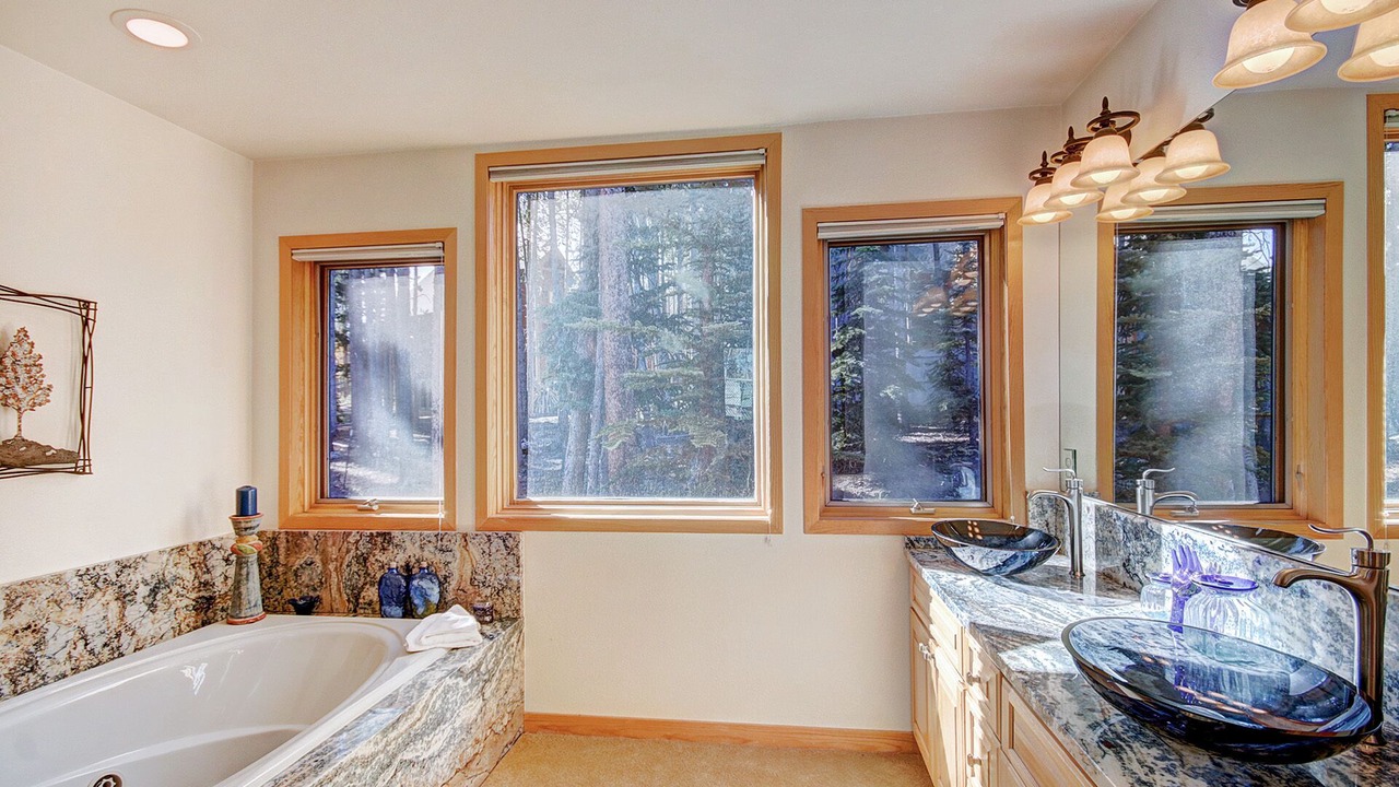 Photo of Bathroom in Boulder Ridge