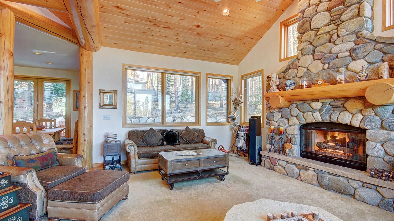 Photo of Livingroom in Boulder Ridge