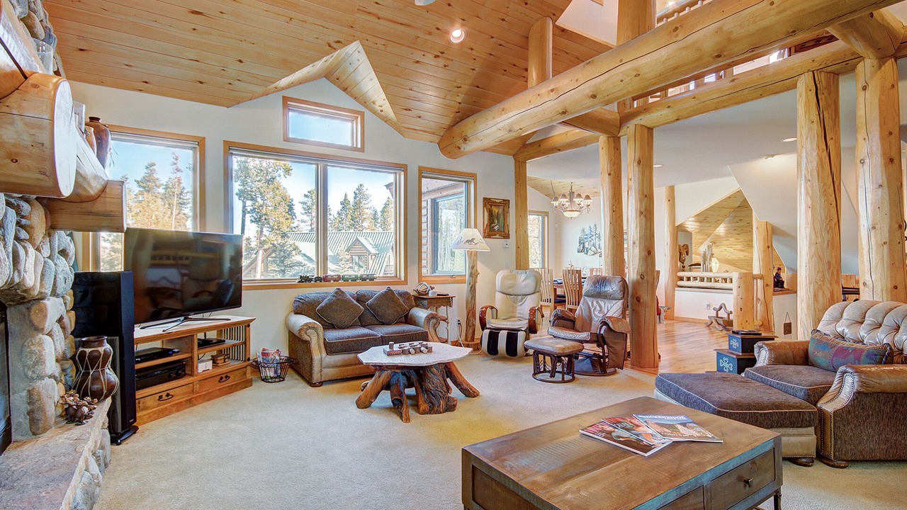 Photo of Livingroom in Boulder Ridge
