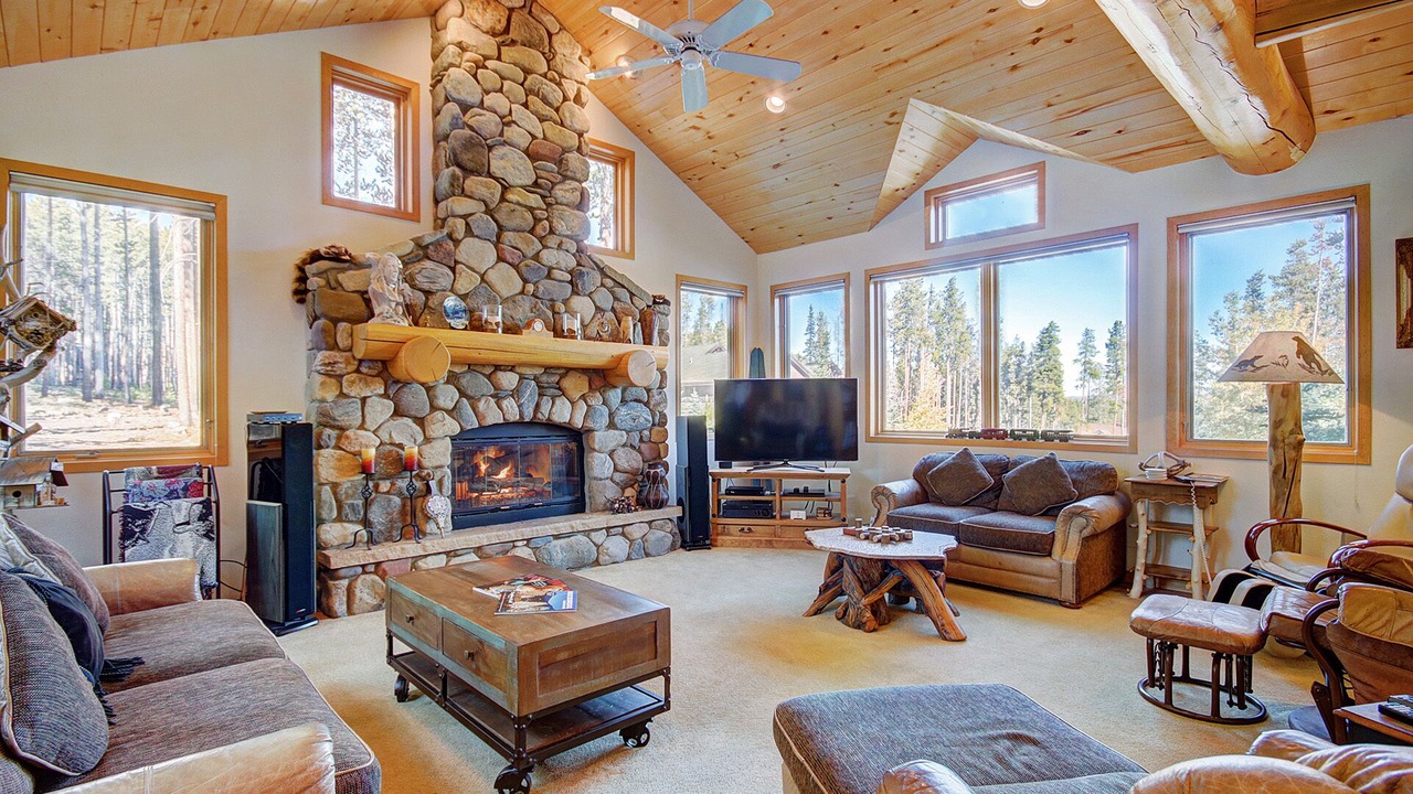 Photo of Livingroom in Boulder Ridge