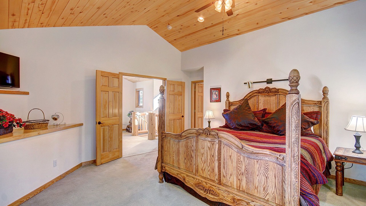 Photo of Bedroom in Boulder Ridge