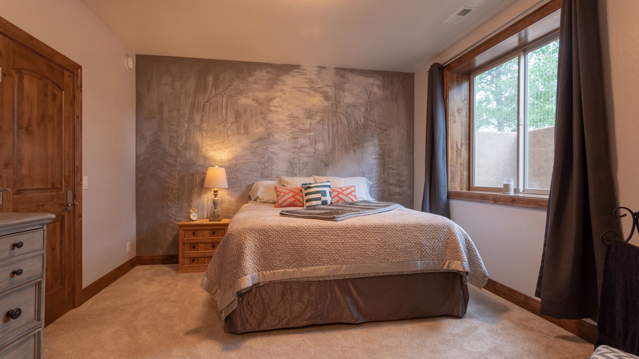Photo of Bedroom in Divide