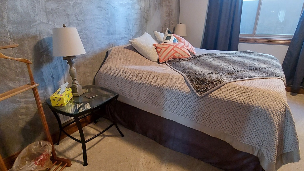 Photo of Bedroom in Divide