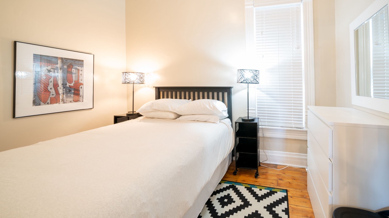 Photo of Bedroom in Five Points