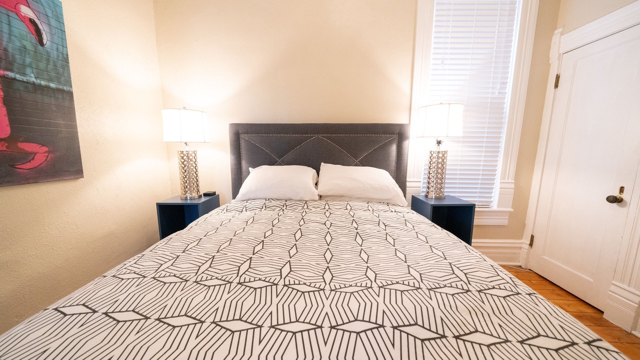 Photo of Bedroom in Five Points