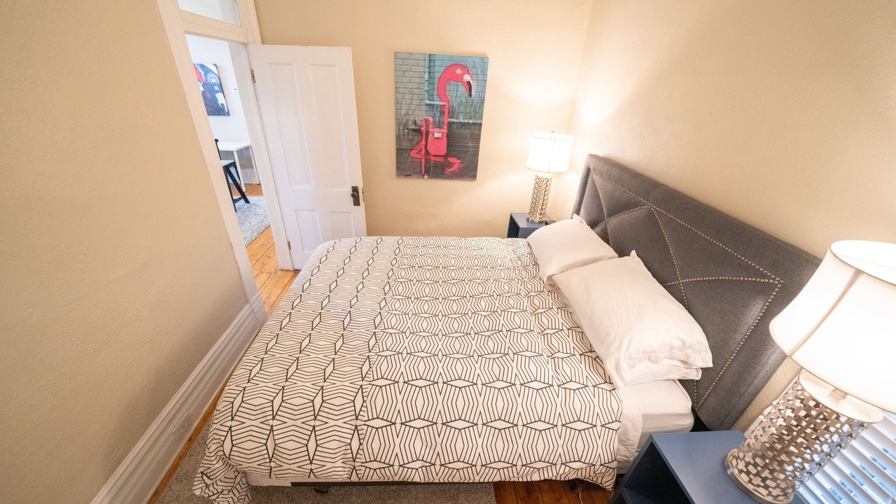 Photo of Bedroom in Five Points