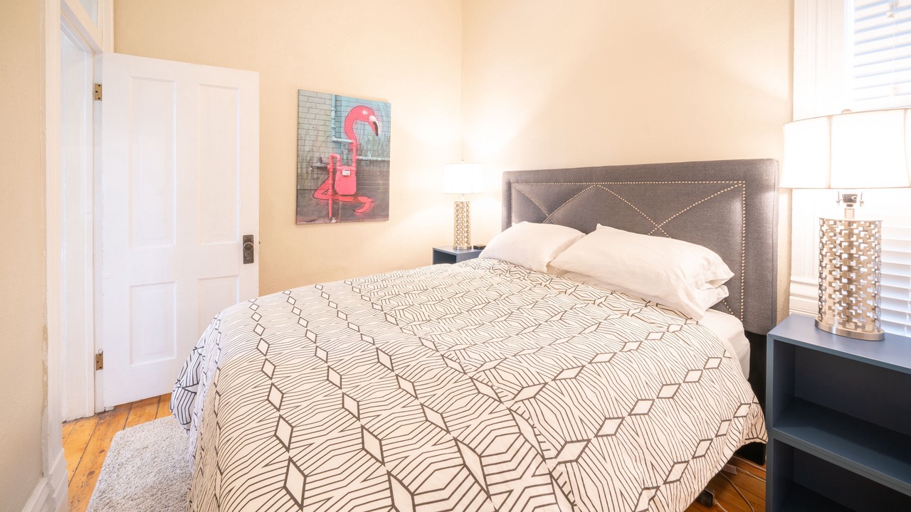 Photo of Bedroom in Five Points