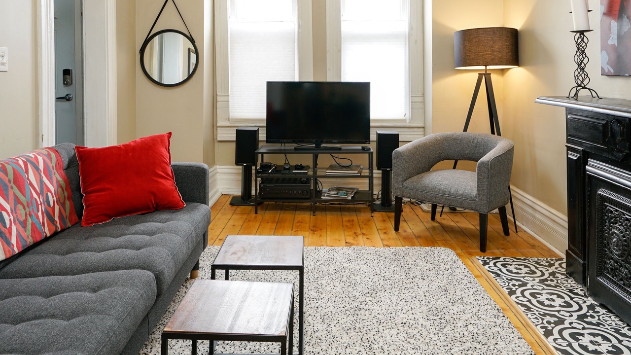 Photo of Livingroom in Five Points