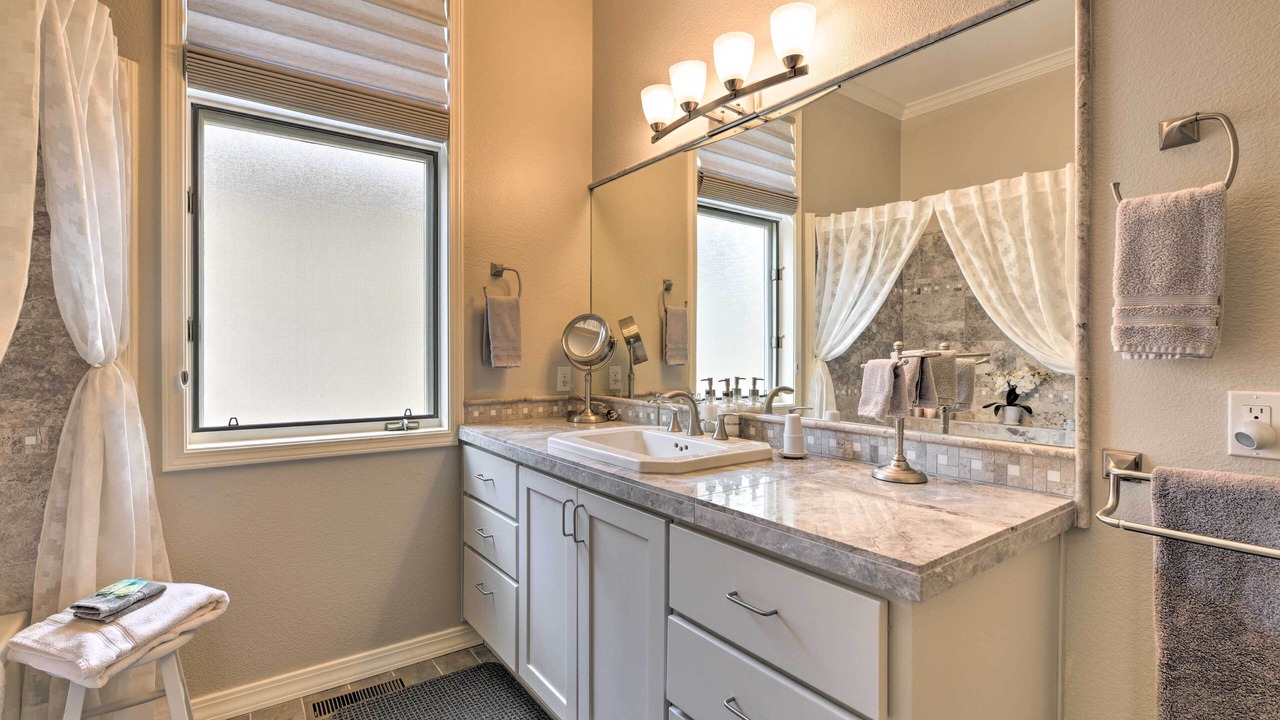 Photo of Bathroom in Dalton Ranch