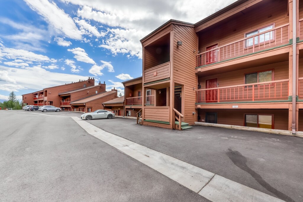 Photo of Buildings in Wildernest