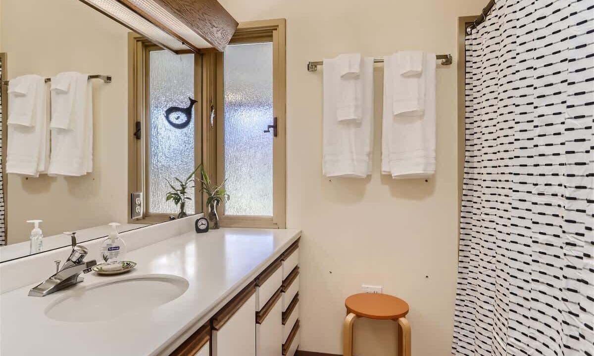 Photo of Bathroom in Devil's Thumb - Rolling Hill