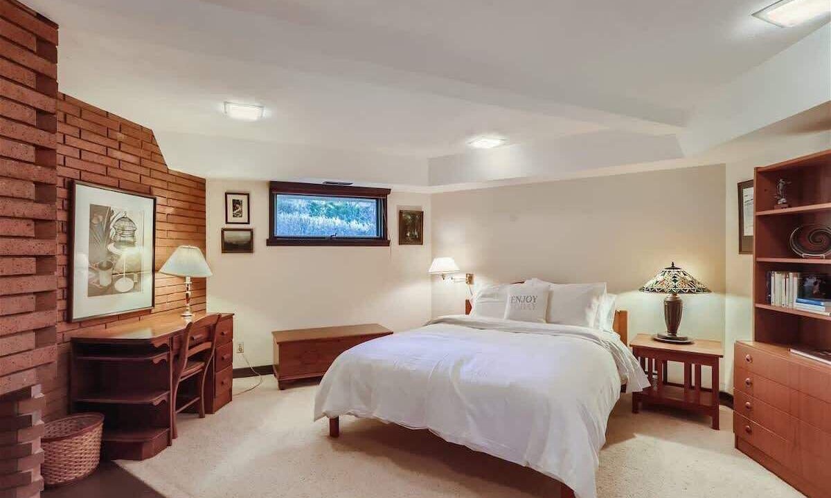 Photo of Bedroom in Devil's Thumb - Rolling Hill