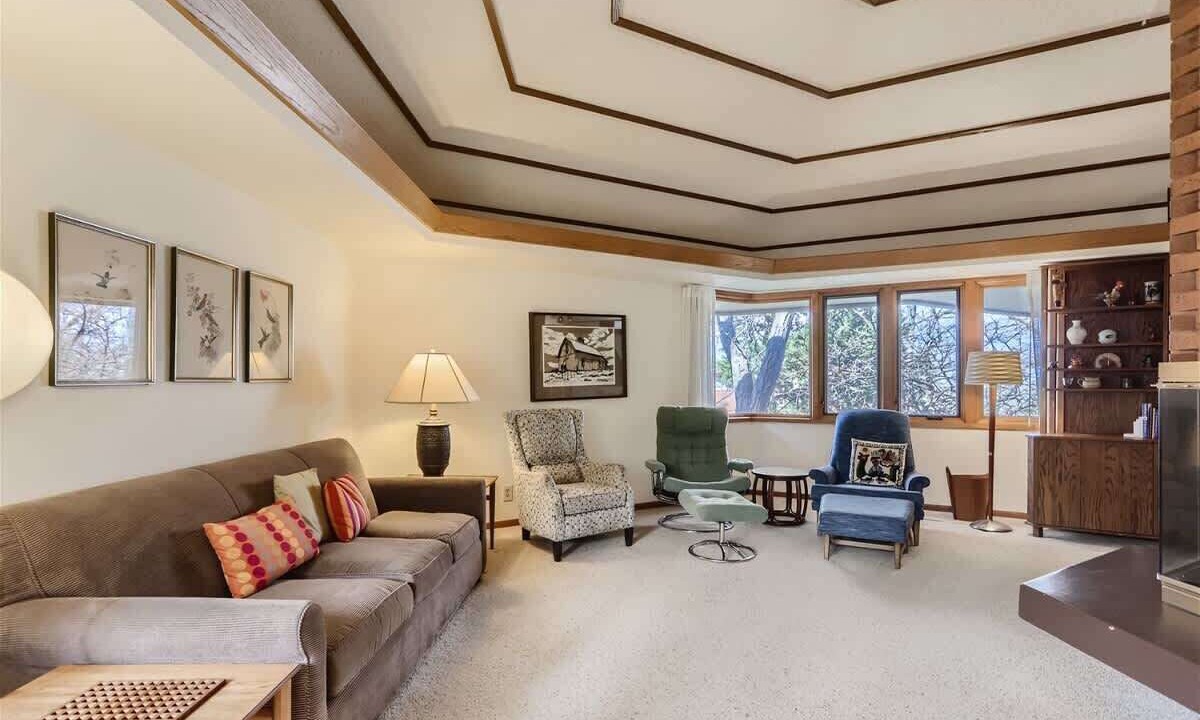 Photo of Livingroom in Devil's Thumb - Rolling Hill