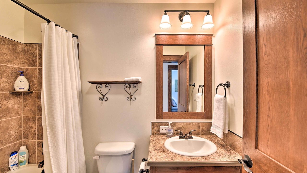 Photo of Bathroom in Twin Lakes