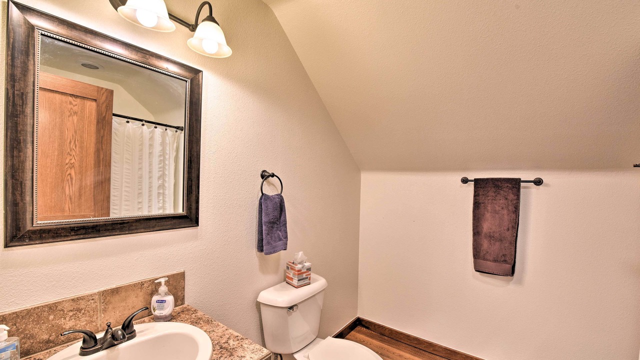 Photo of Bathroom in Twin Lakes