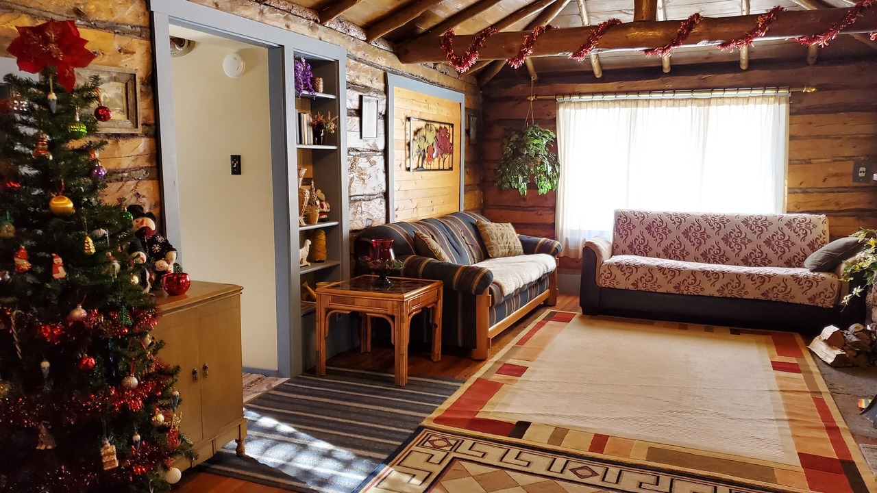 Photo of Bedroom in Pine